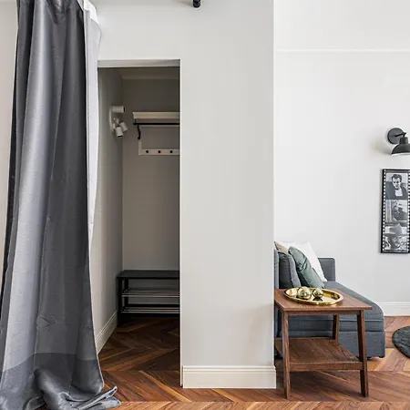 아파트 Wide And Bright Two Bedroom Apartment- Via Freguglia *