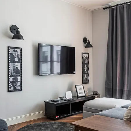 아파트 Wide And Bright Two Bedroom Apartment- Via Freguglia