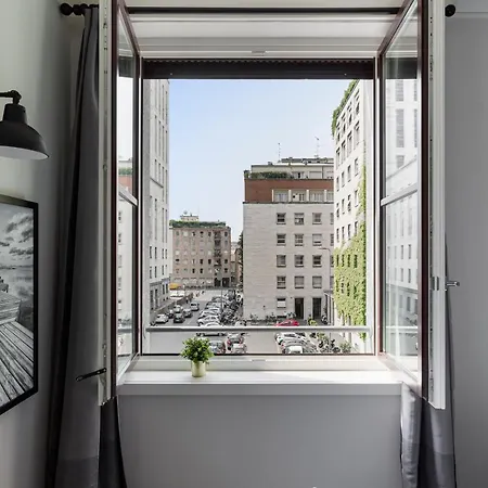 아파트 Wide And Bright Two Bedroom Apartment- Via Freguglia 밀라노