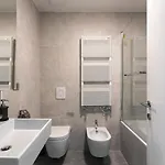 Hostmate -milano - Via Freguglia - Guastalla アパート *